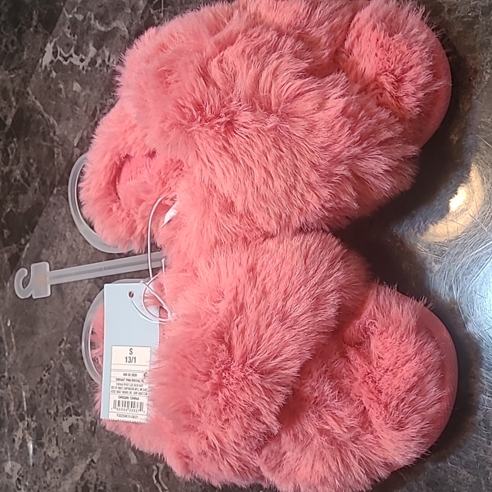 New!  Cat & Jack Girls Small 13/1 pink sassy indoor outdoor open toe slippers